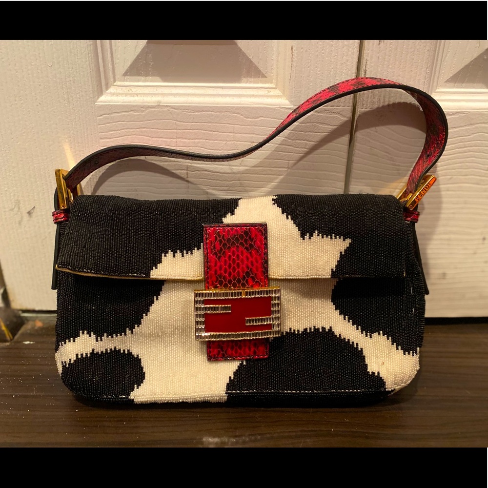 FENDI baguette